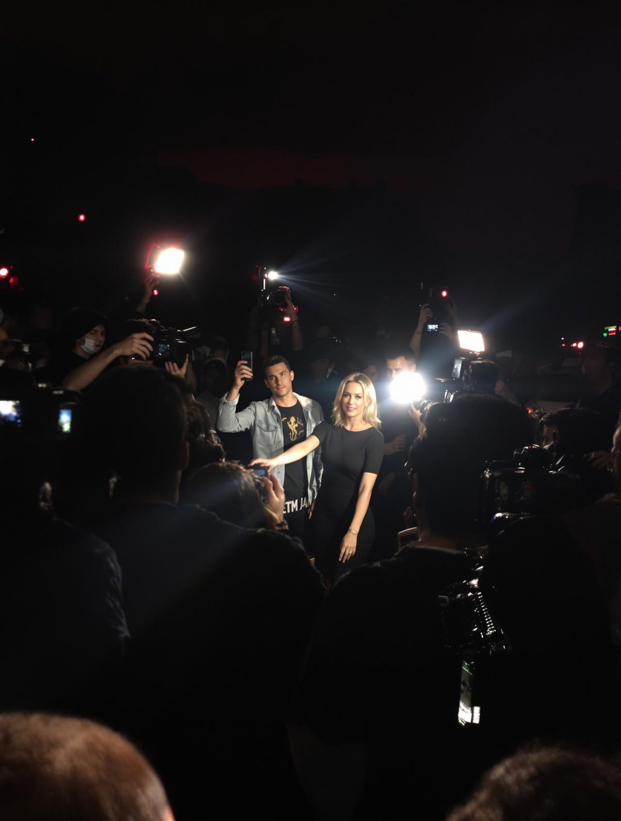 爆料网回家的路-深夜约会现场曝光-出轨瓜精选图片